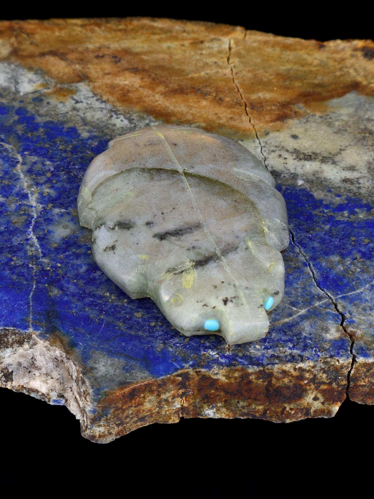 Labradorite Badger Zuni Fetish - PuebloDirect.com