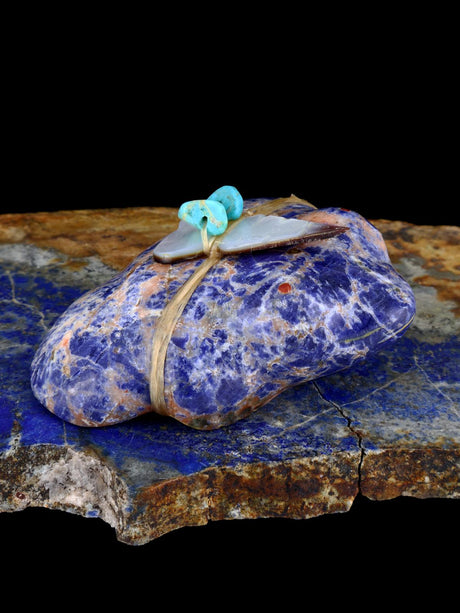 Sodalite Frog Zuni Fetish - PuebloDirect.com