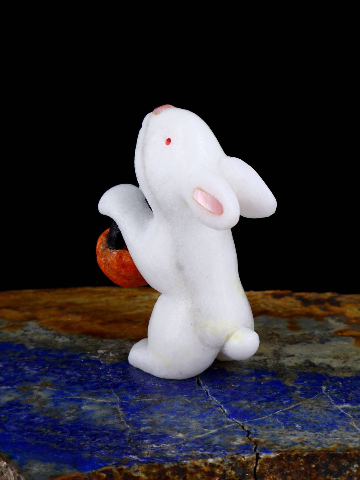 White Marble Trick Or Treat Bunny Zuni Fetish
