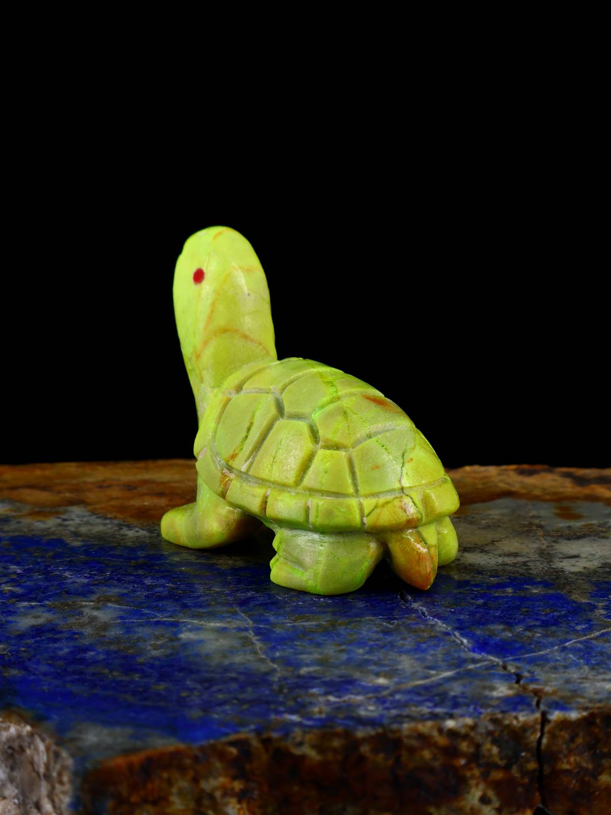 Mojave Turquoise Turtle Zuni Fetish