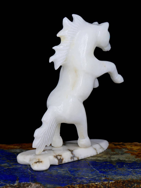 Gran Caballo de Mármol Blanco Zuni Fetiche