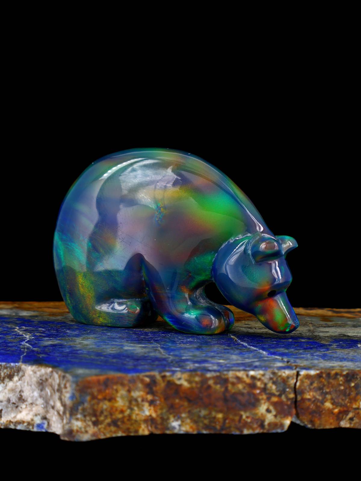 Aurora Opal Bear Zuni Fetish - PuebloDirect.com