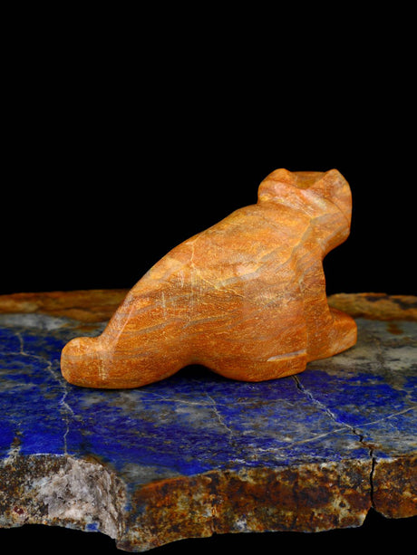 Onyx Mountain Lion Zuni Fetish - PuebloDirect.com