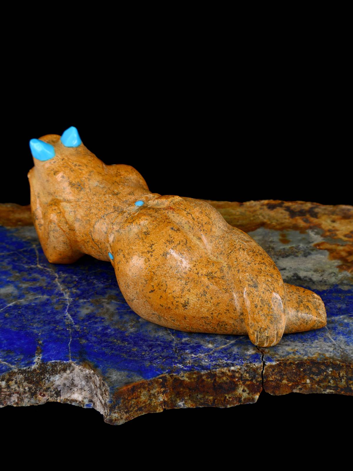 Travertine Frog Zuni Fetish - PuebloDirect.com