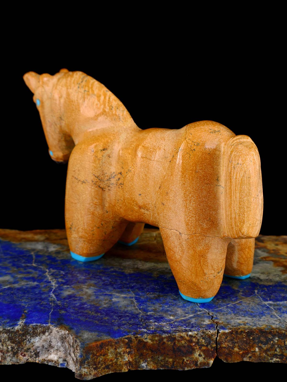 Travertine Horse Zuni Fetish - PuebloDirect.com