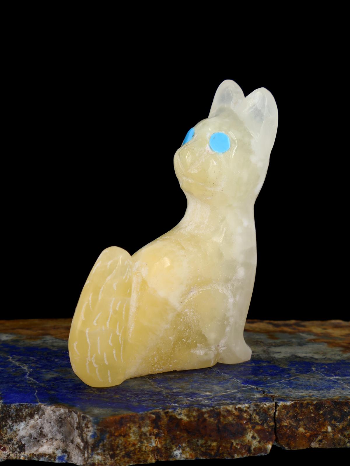 Honey Onyx Dog Zuni Fetish - PuebloDirect.com