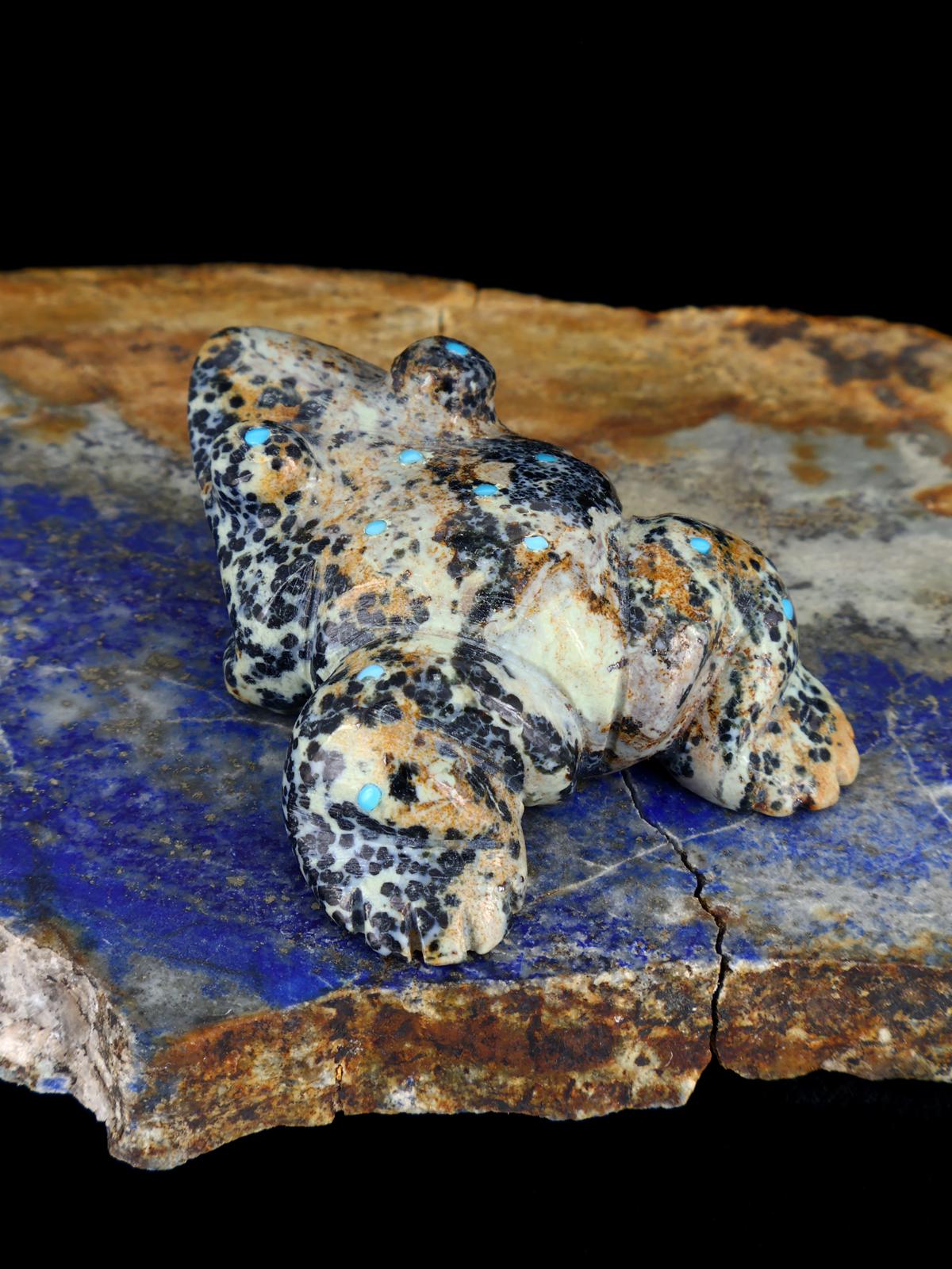 Serpentine Frog Zuni Fetish