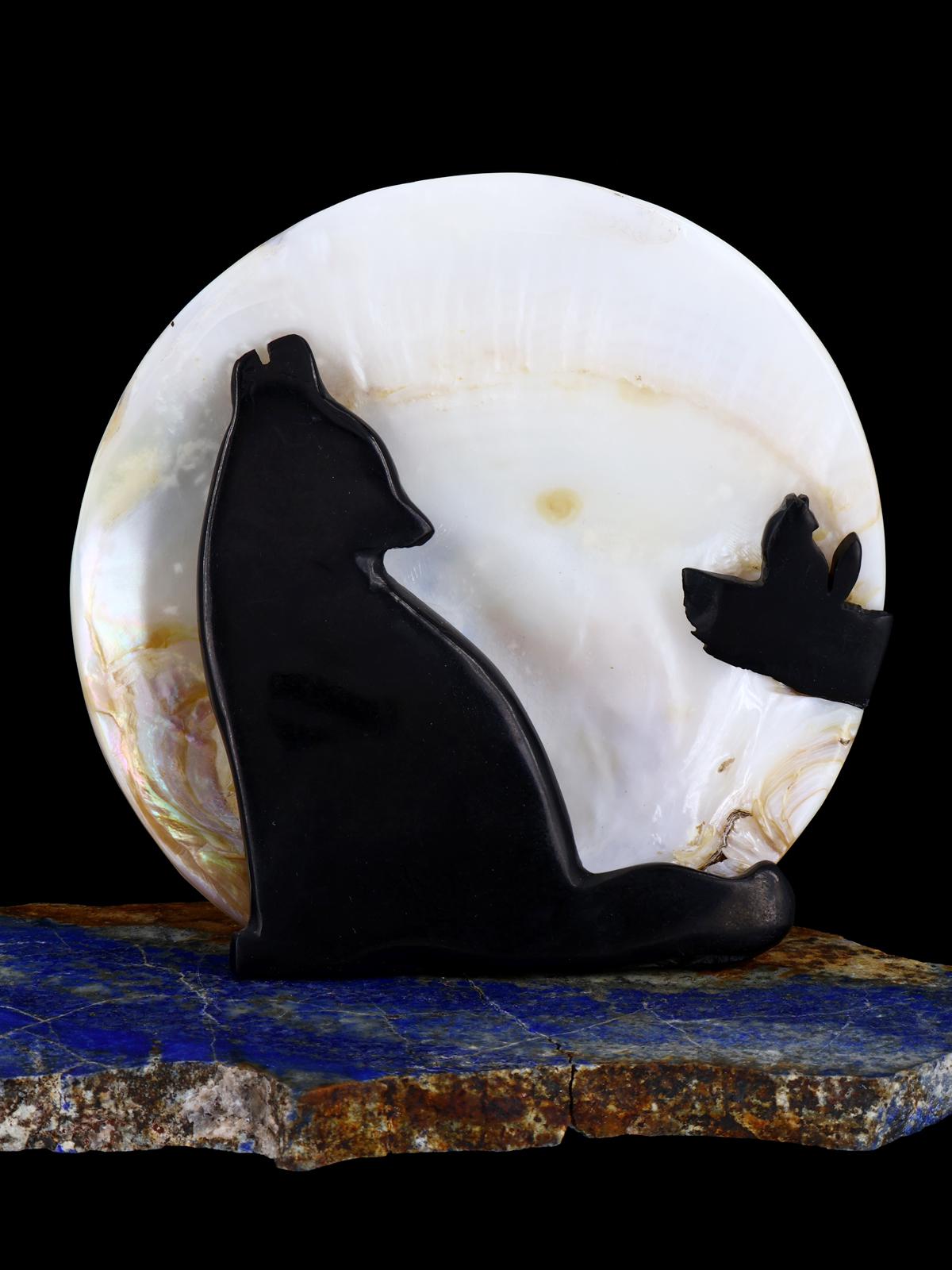 Howling Coyotes Shell Zuni Fetish