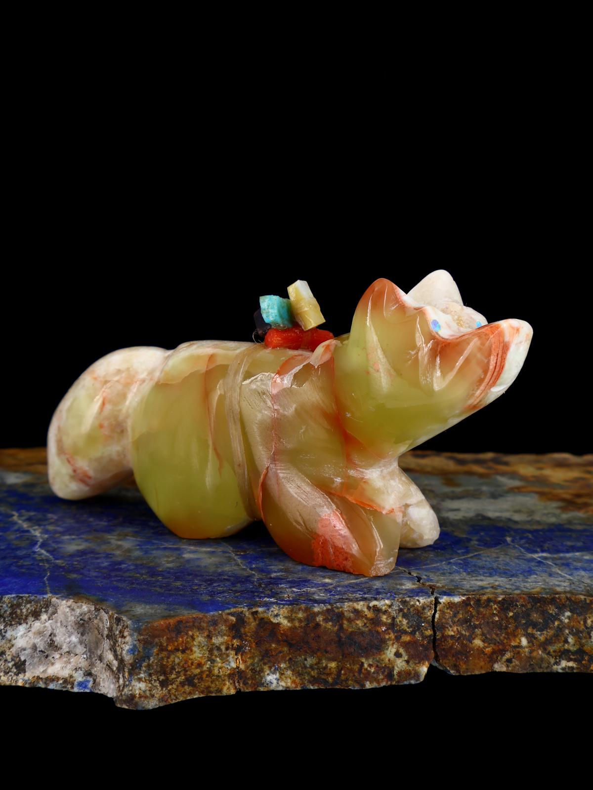 Onyx Wolf Zuni Fetish - PuebloDirect.com