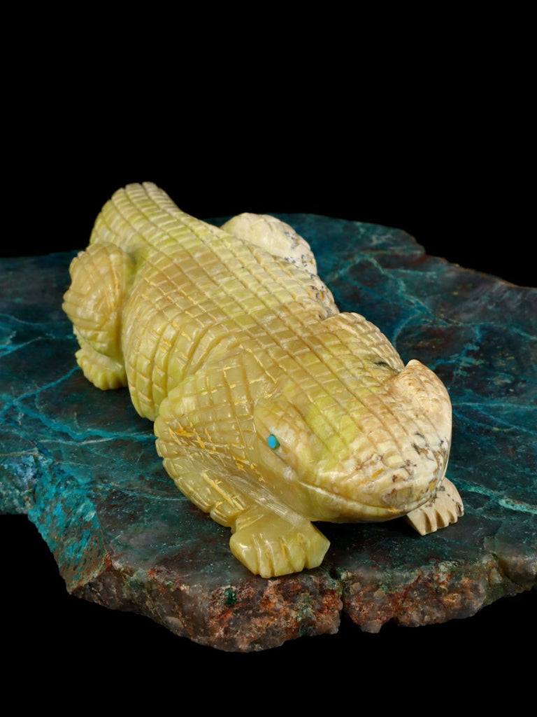 Serpentine Lizard Zuni Fetish - PuebloDirect.com
