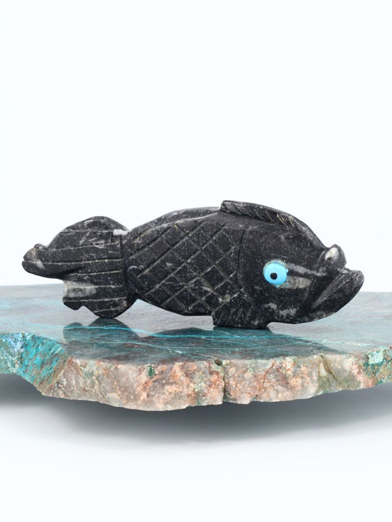 Fossilized Orthoceras Fish Zuni Fetish - PuebloDirect.com