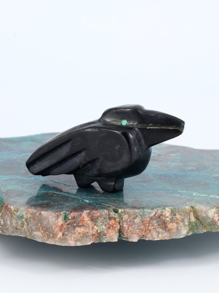 Black Marble Raven Zuni Fetish - PuebloDirect.com