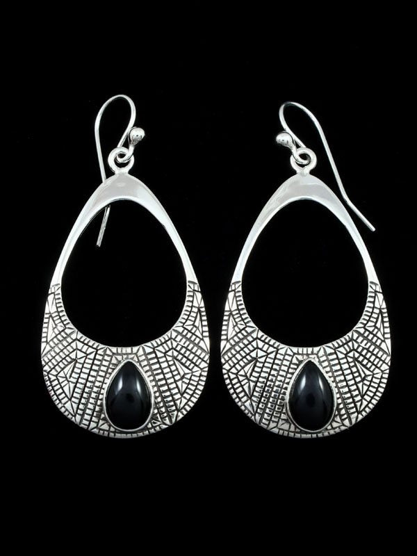 Navajo Jewelry Sterling Black Onyx Dangle Earrings - PuebloDirect.com